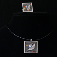 Collier und Ring aus Sterling Silber, Perlmutt, Horn und Kupfer