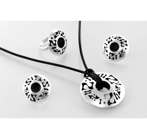 Сребърни бижута  комплект медальон, обеци и пръстен