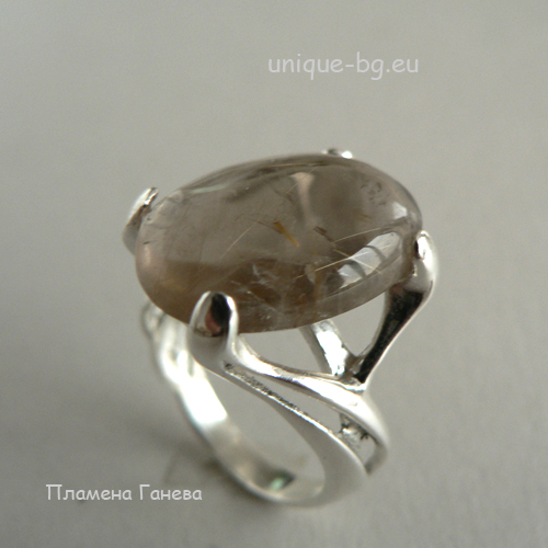 Черно-бяла кожена гривна с тока